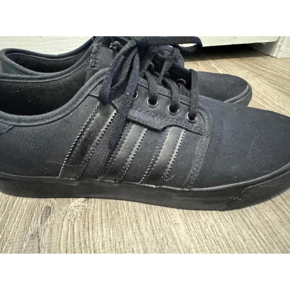 Mens Adidas Sneakers - Picture 2 of 6